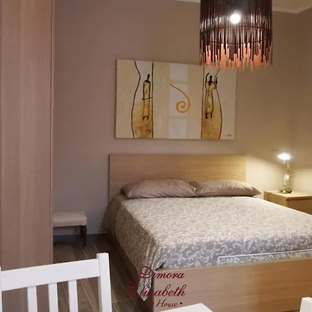 Dimora Elizabeth Ii 3* Modugno