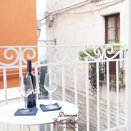 Dimora Elizabeth Ii Maison d'hôtes 3*